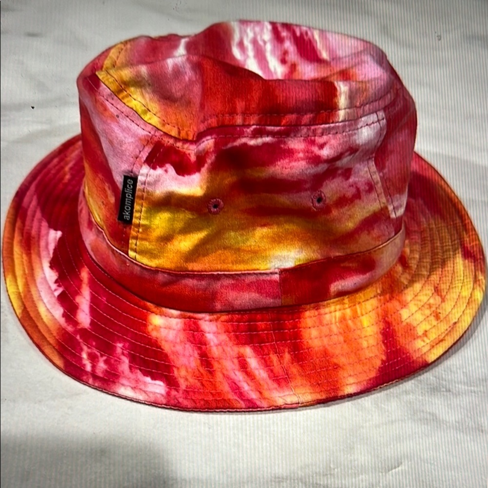 Akomplice Tie-Dye Bucket Hat NWT